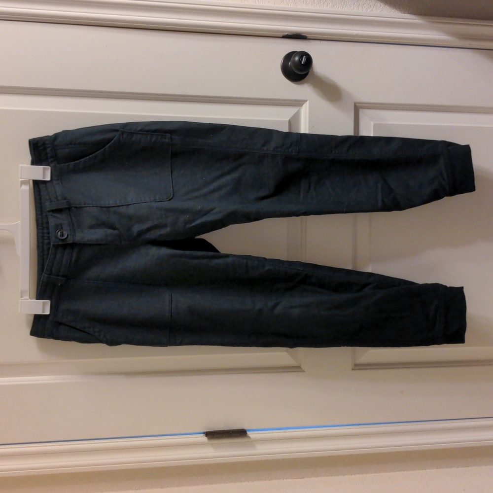 Mountain hardware pants